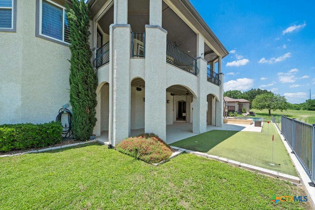 main property photo 40