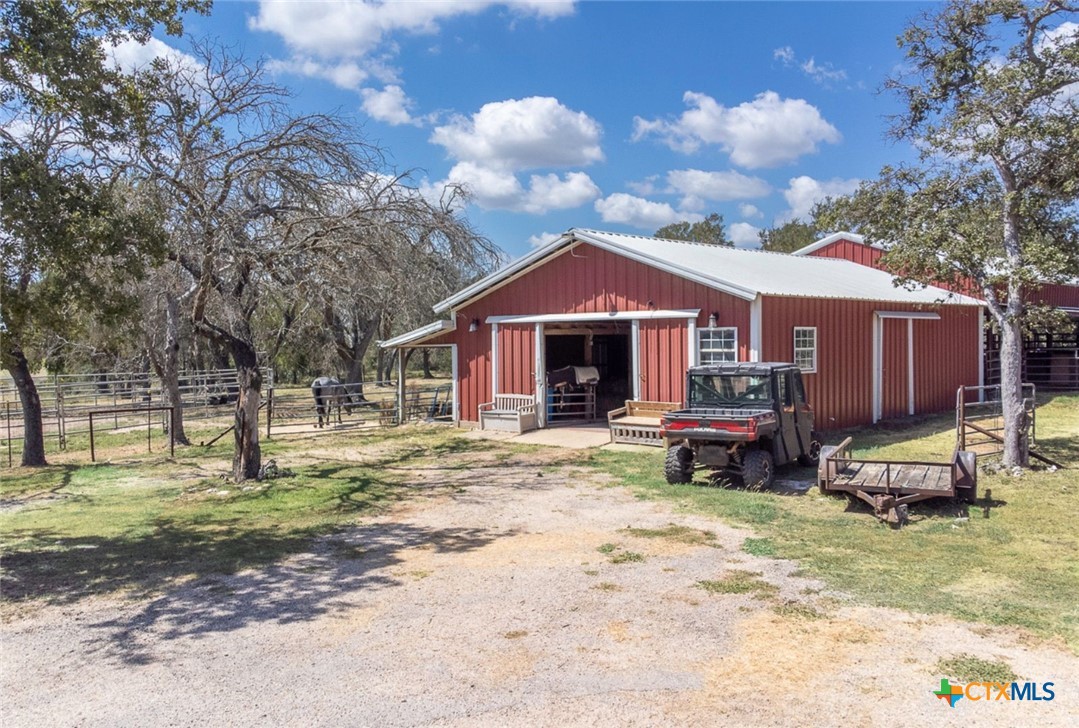 main property photo 37