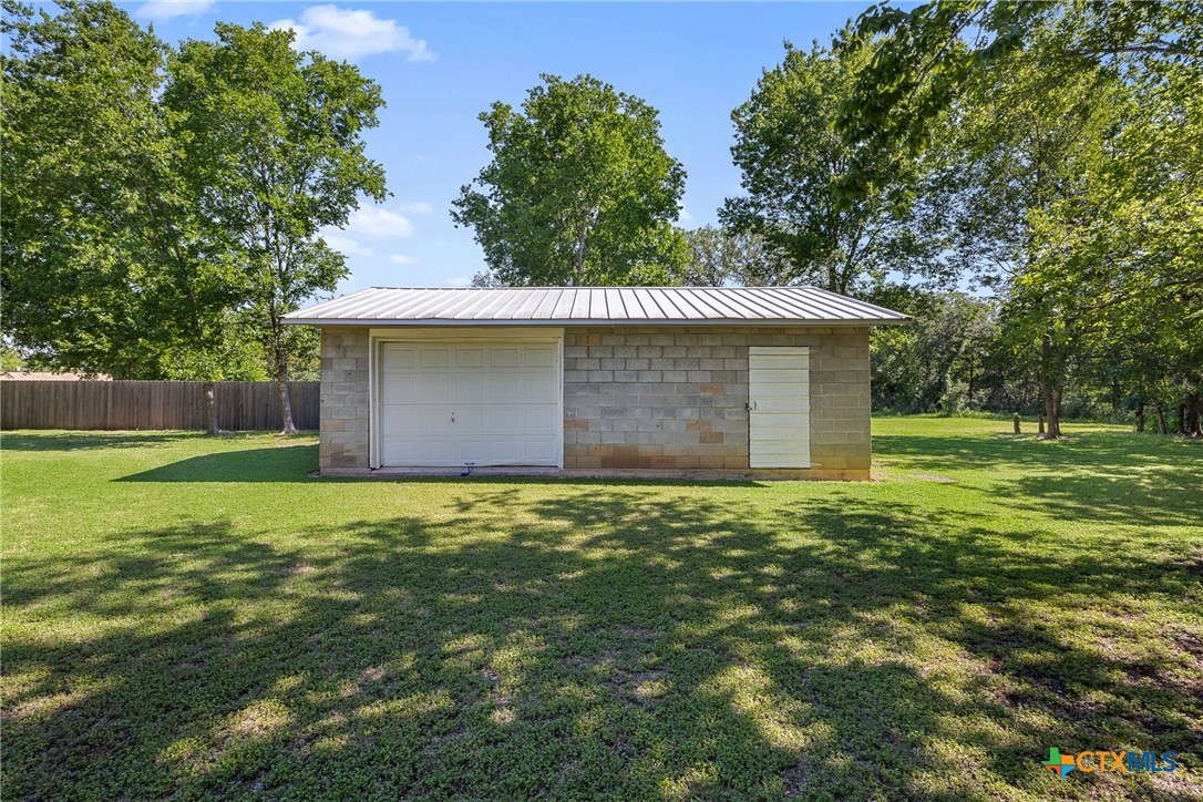 main property photo 20