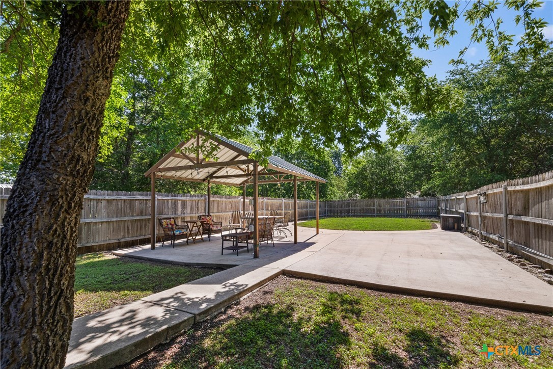 main property photo 25