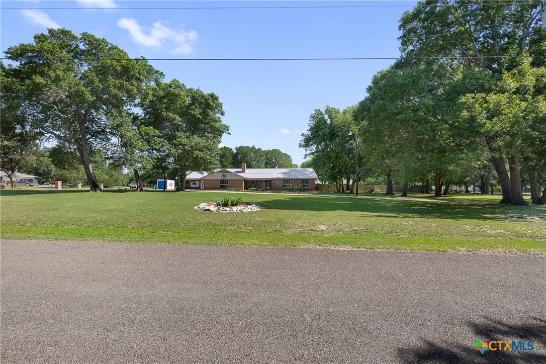 main property photo 28