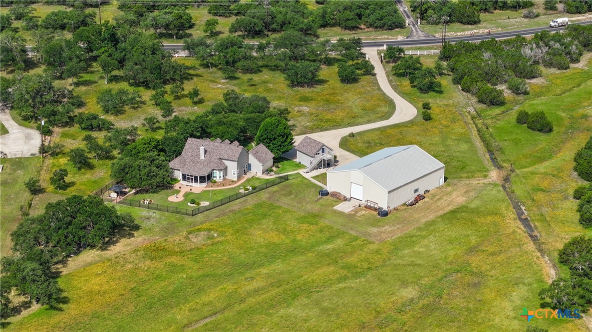 main property photo 8