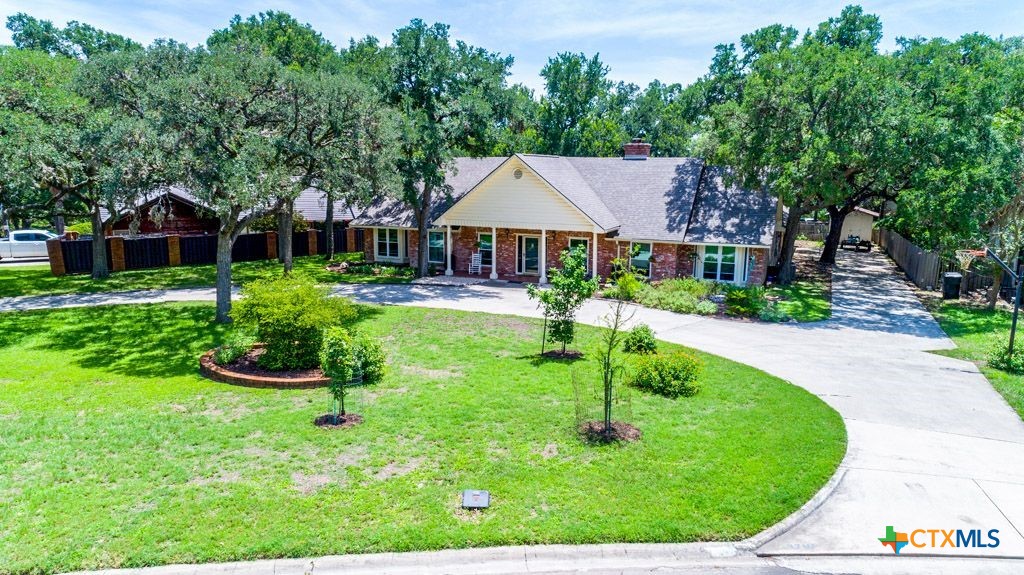 main property photo 40