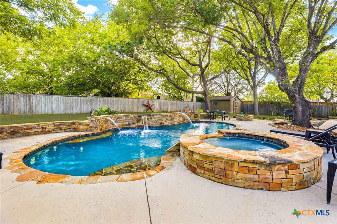 main property photo 27