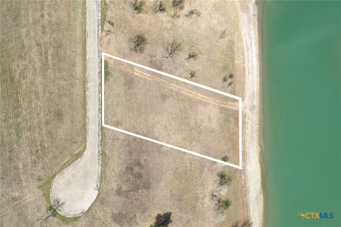 main property photo 10