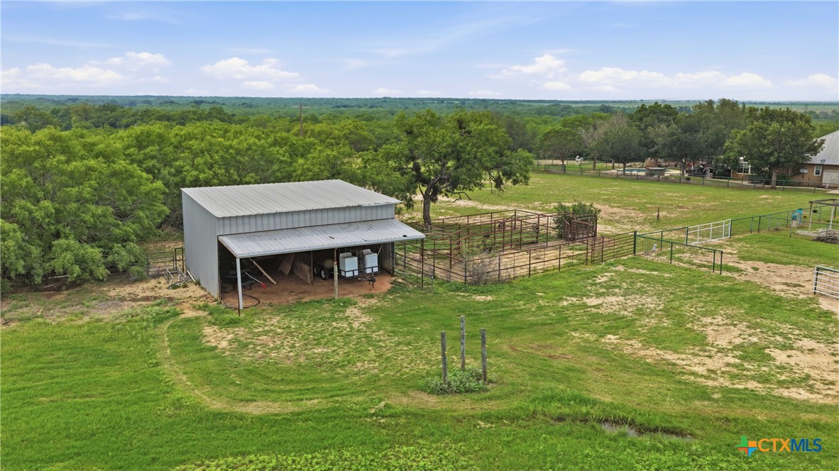 main property photo 32