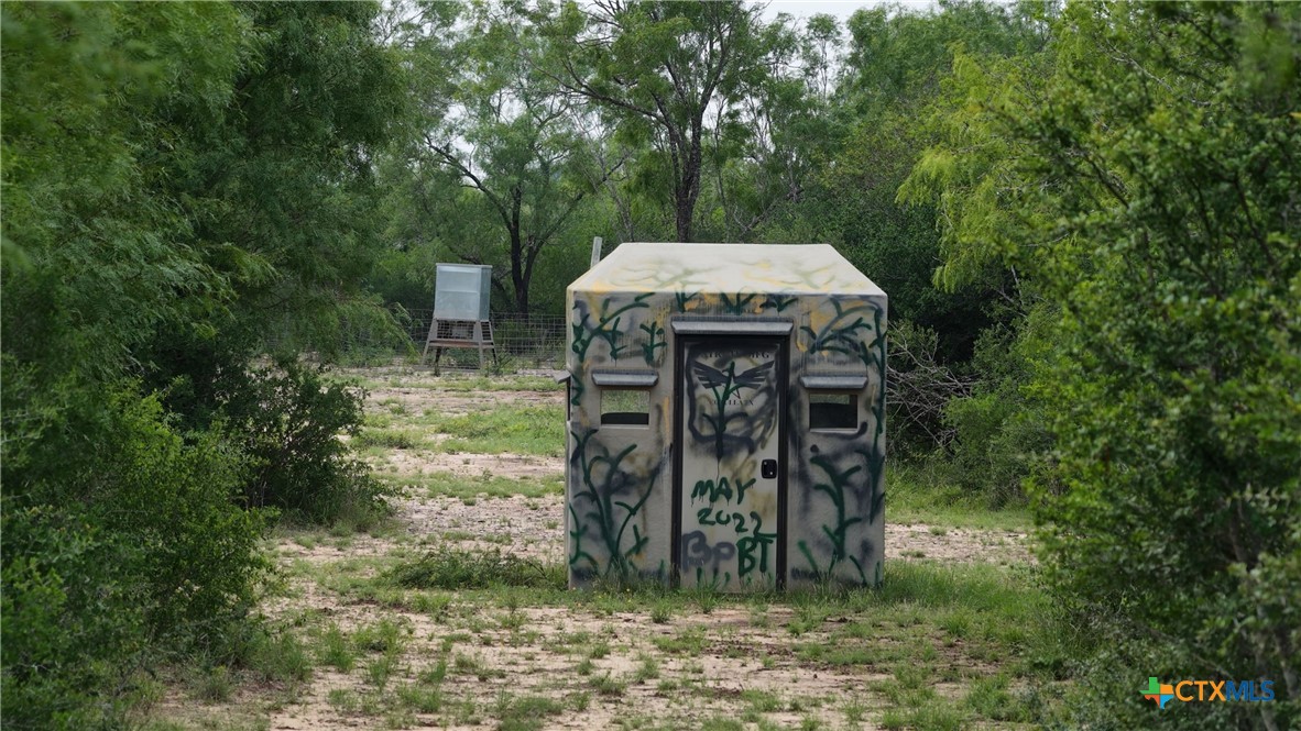 main property photo 39