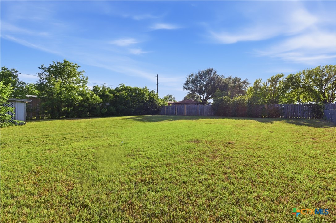 main property photo 19