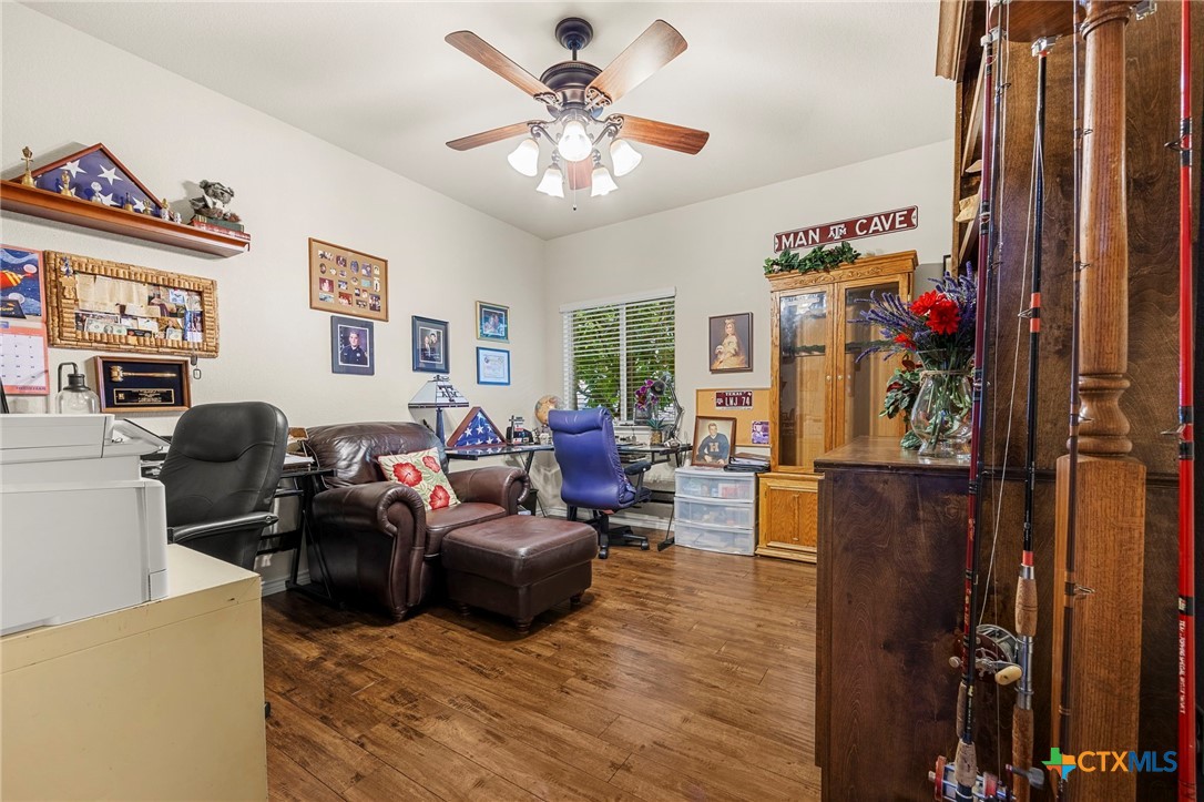 main property photo 25