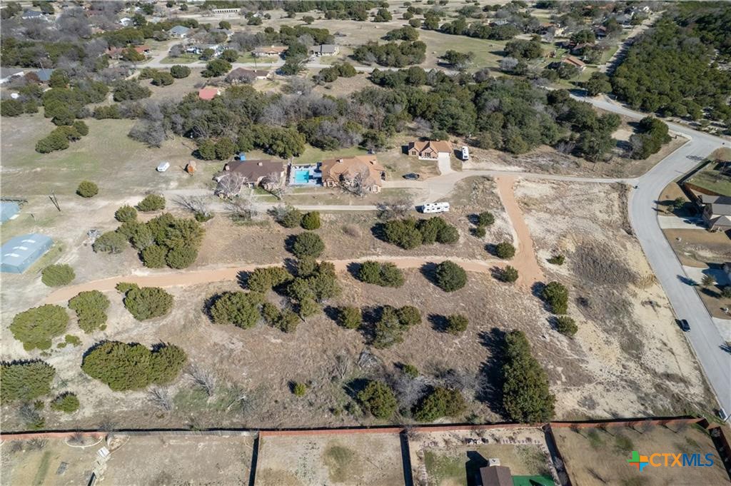 main property photo 9