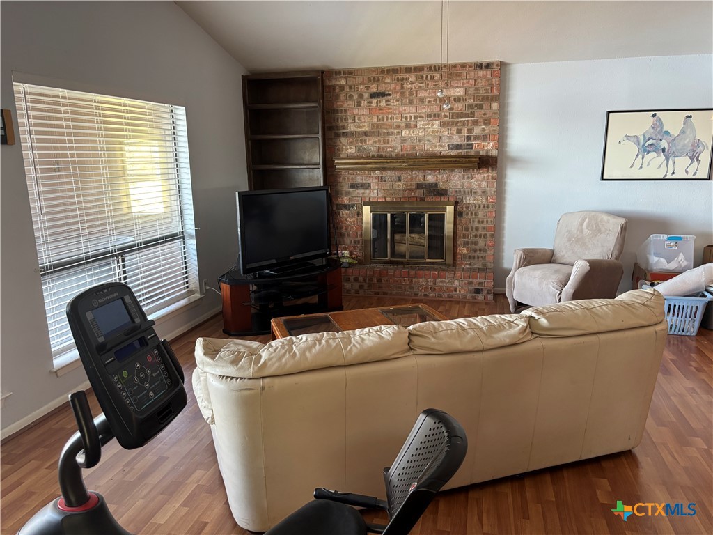 main property photo 16