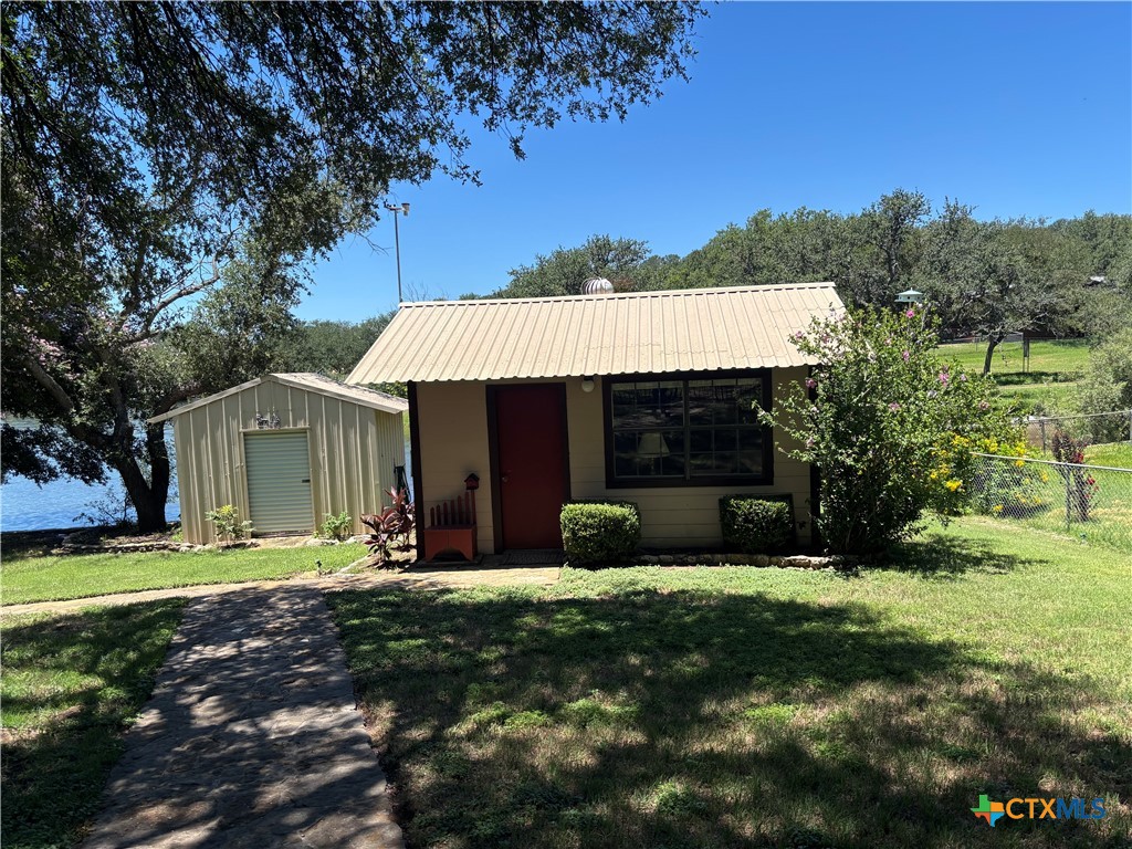 main property photo 29