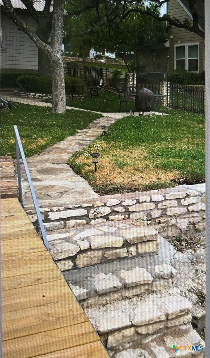 main property photo 9