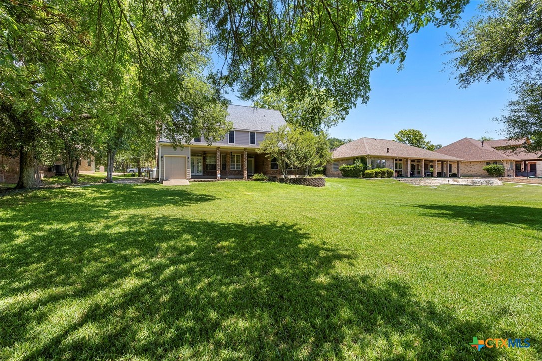 main property photo 28