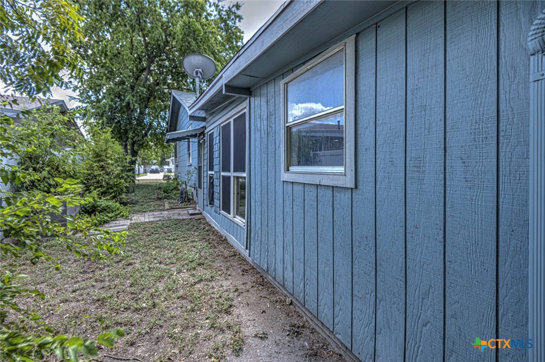 main property photo 27