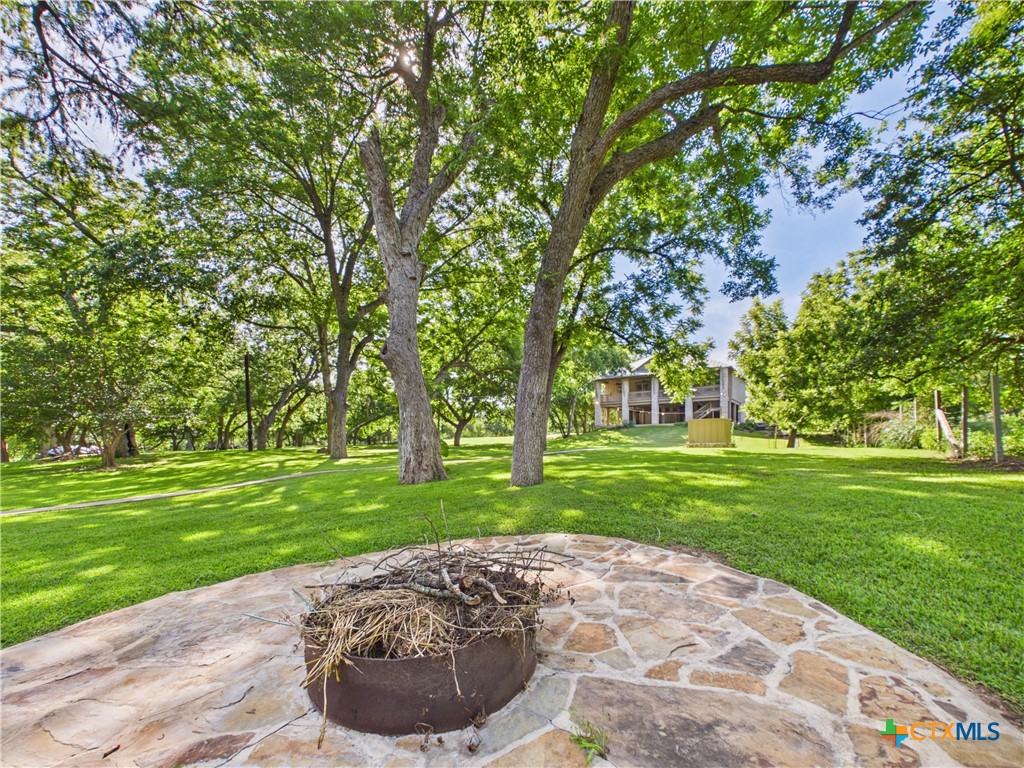 main property photo 25
