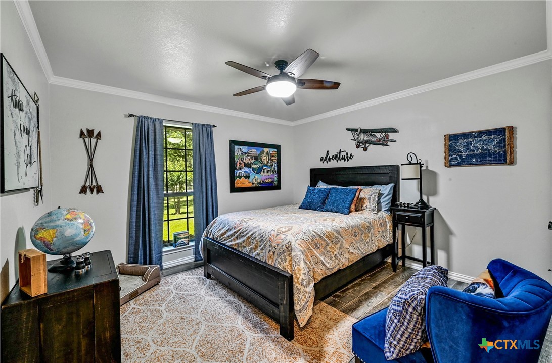 main property photo 23