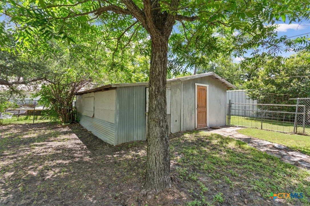 main property photo 24