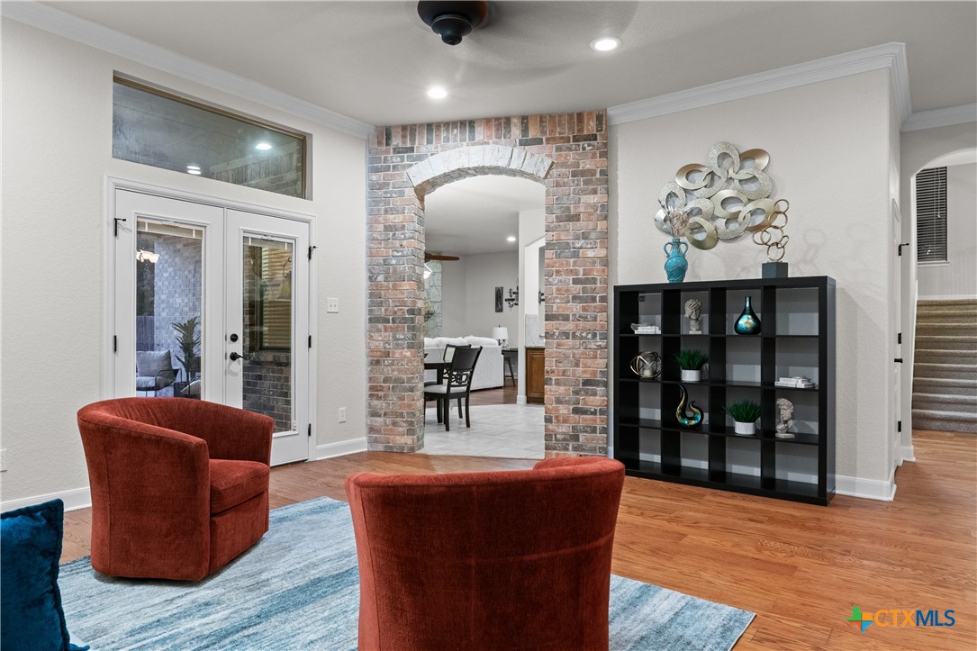 main property photo 8