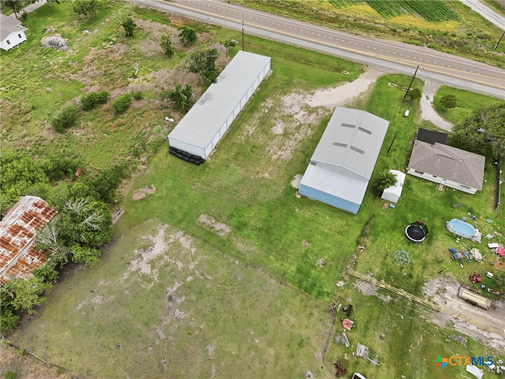 main property photo 11