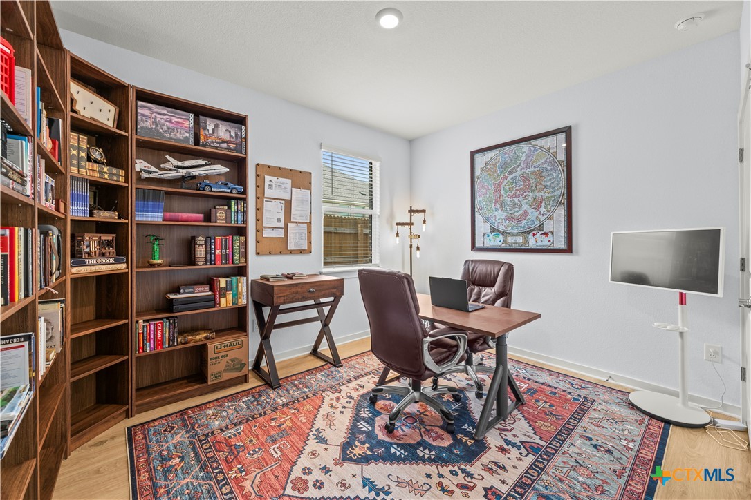 main property photo 23