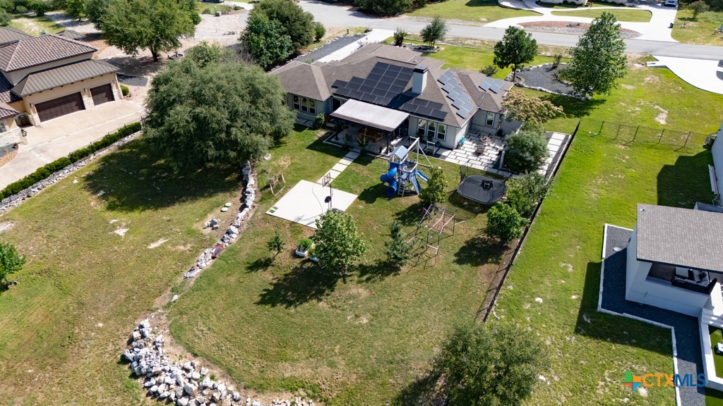 main property photo 40