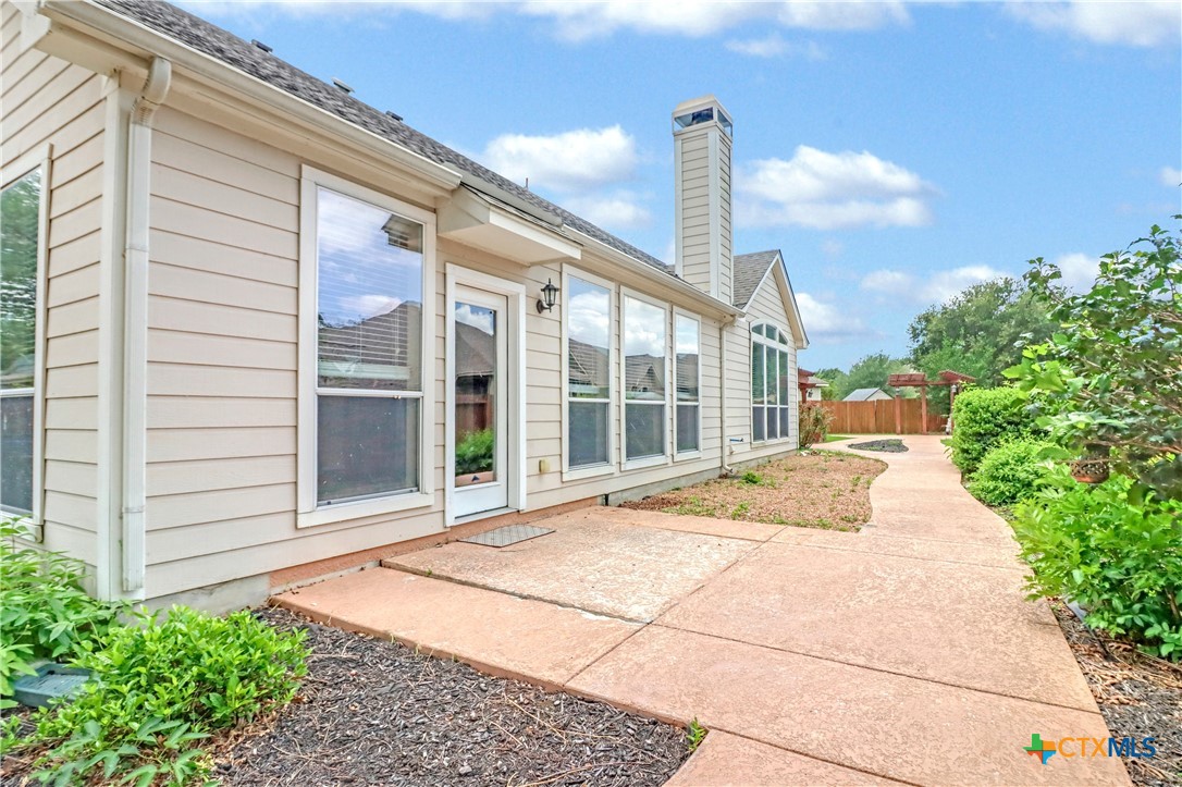 main property photo 33