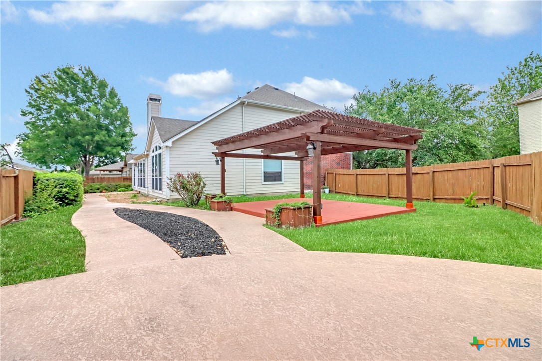 main property photo 36