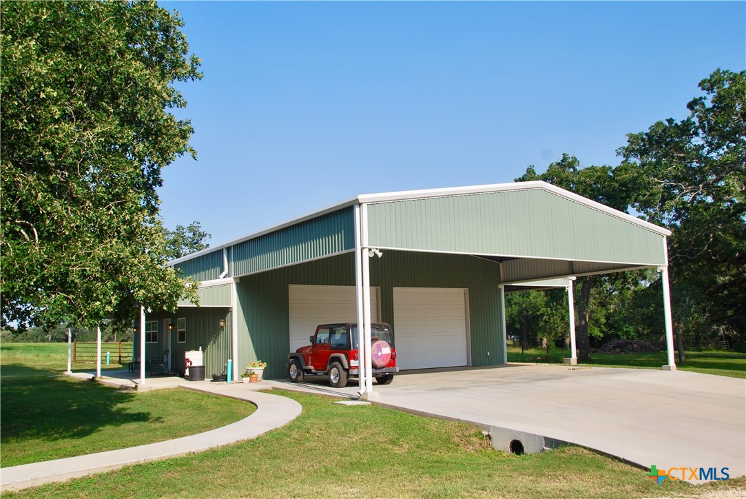 main property photo 10