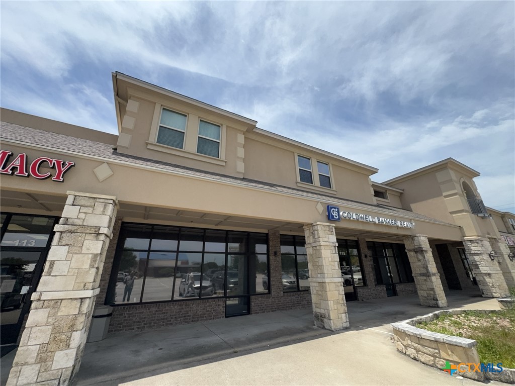 main property photo 30