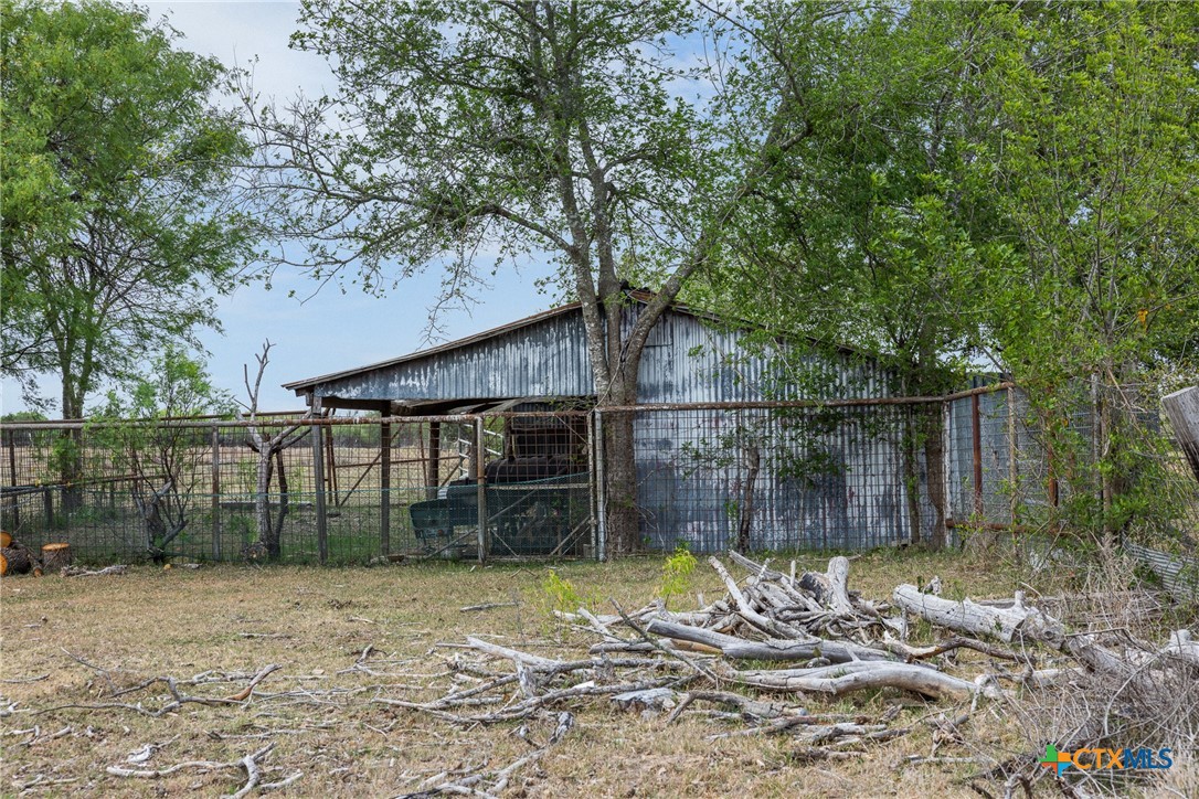 main property photo 34