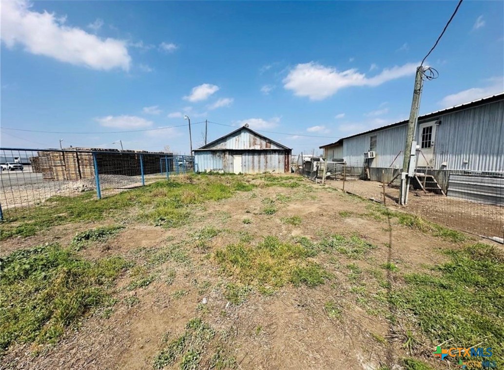 main property photo 5
