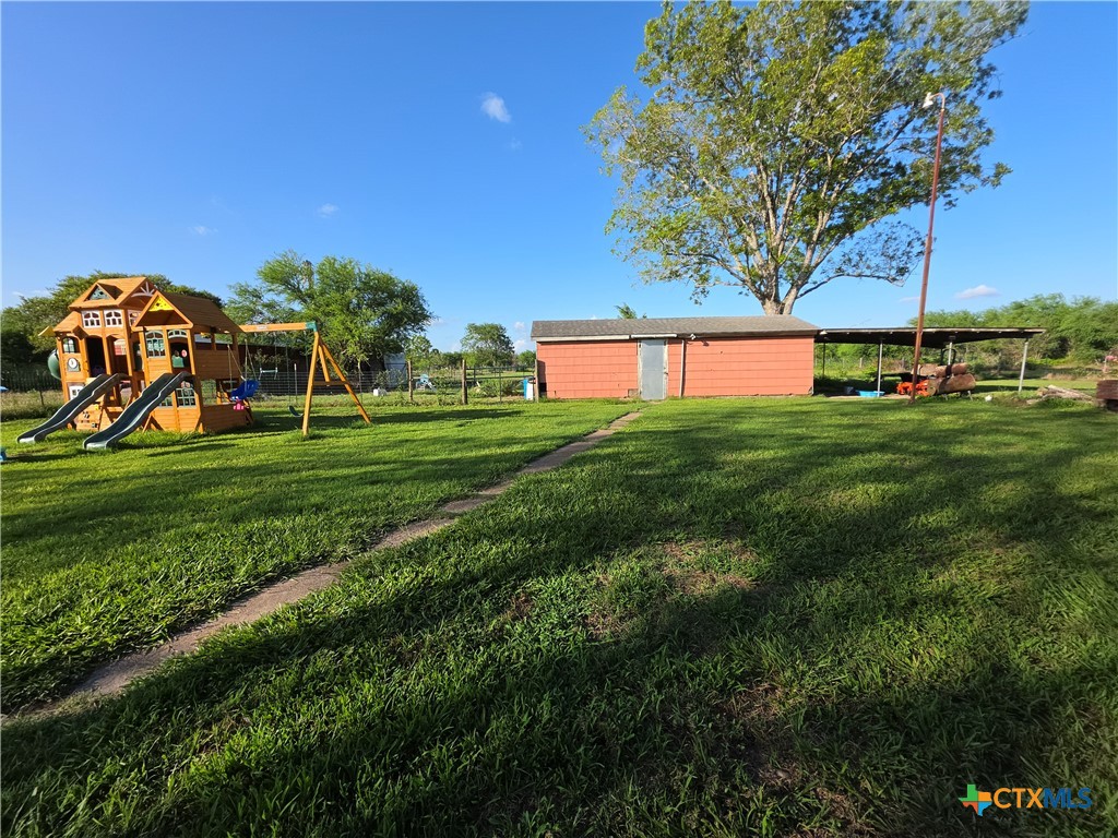 main property photo 17