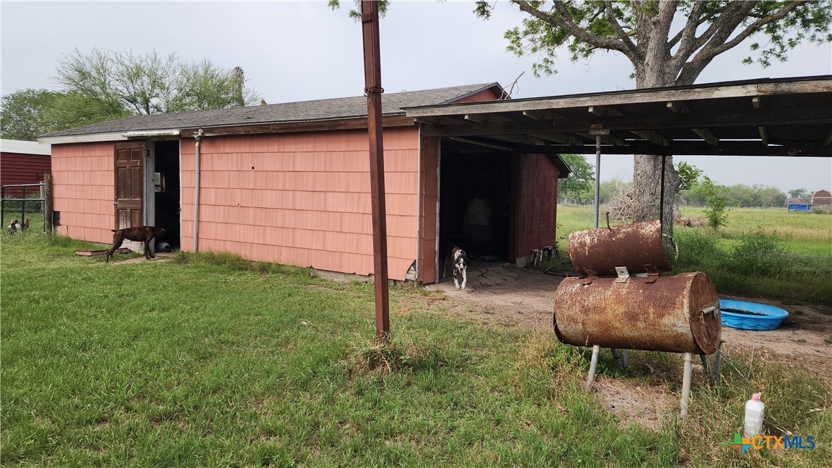 main property photo 18