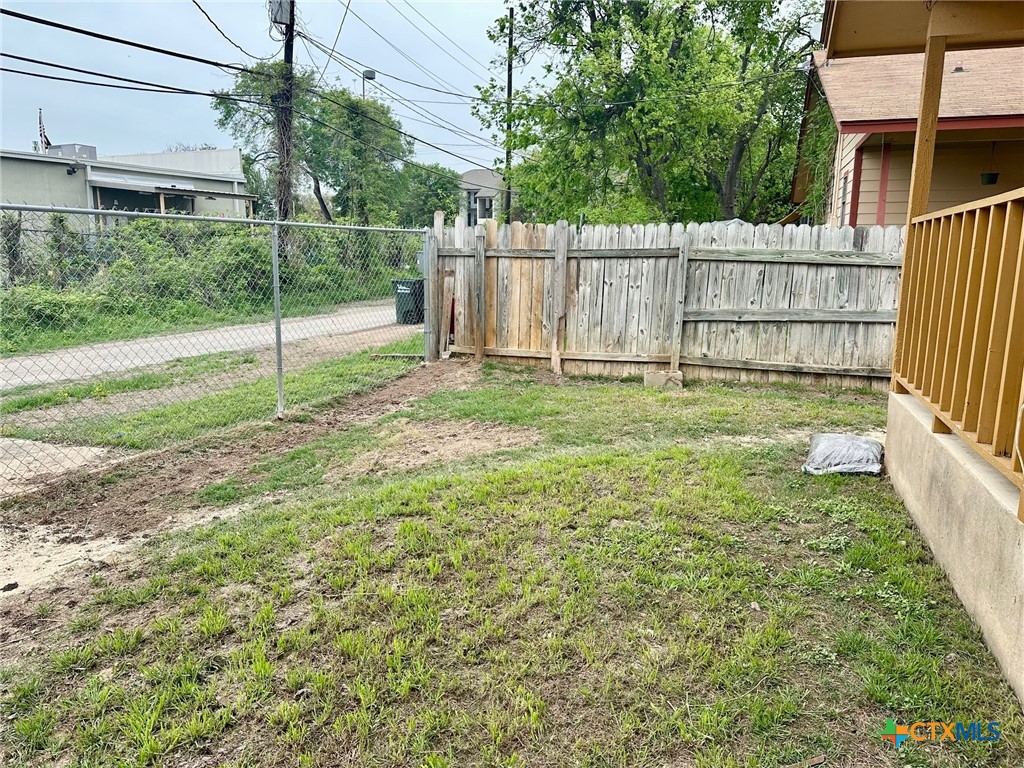 main property photo 30