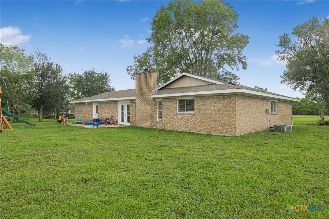 main property photo 28