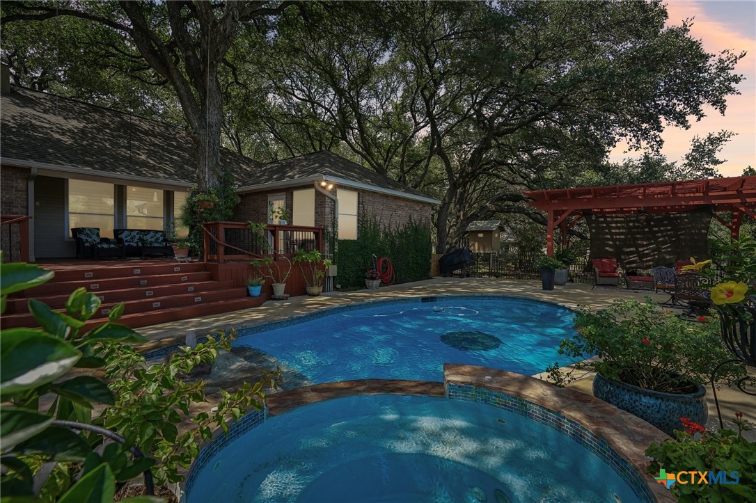 main property photo 35