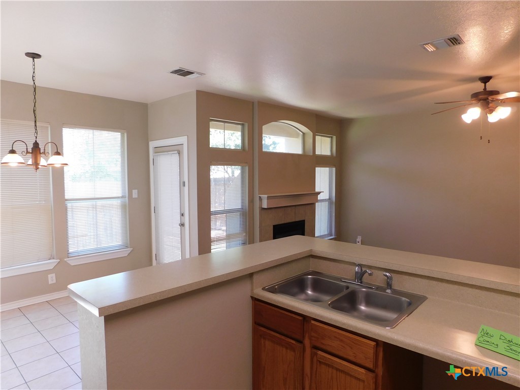 property viewer photo 3