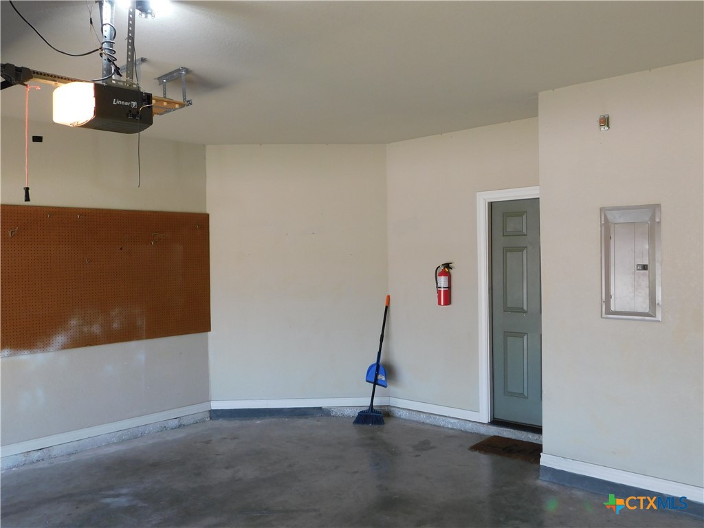 property viewer photo 8