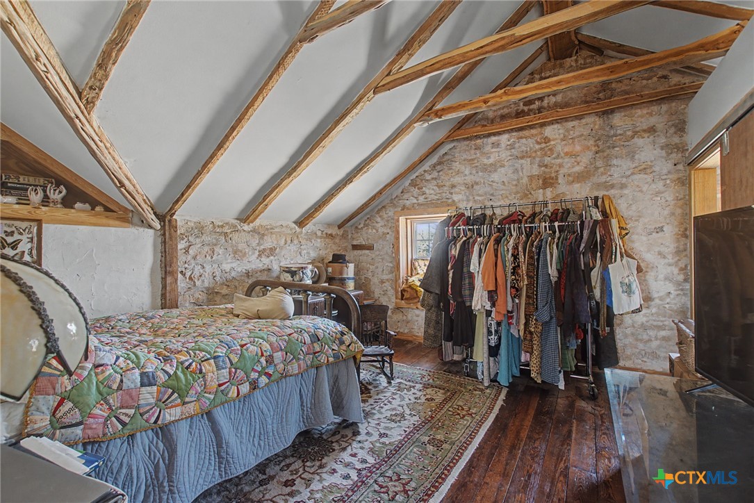 property viewer photo 10
