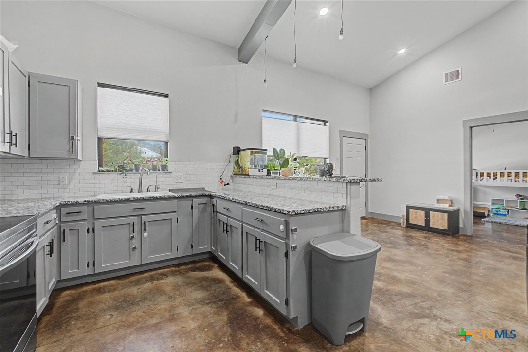 property viewer photo 11