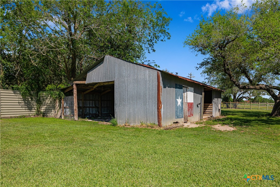 main property photo 29