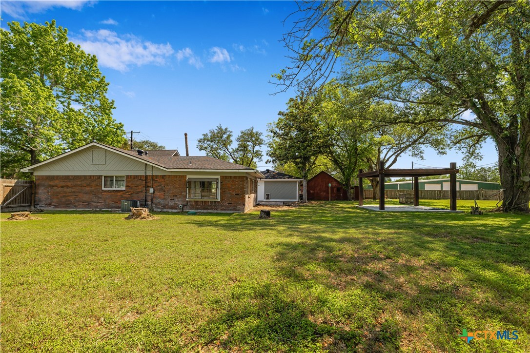 main property photo 31