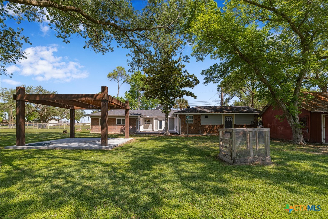 main property photo 32