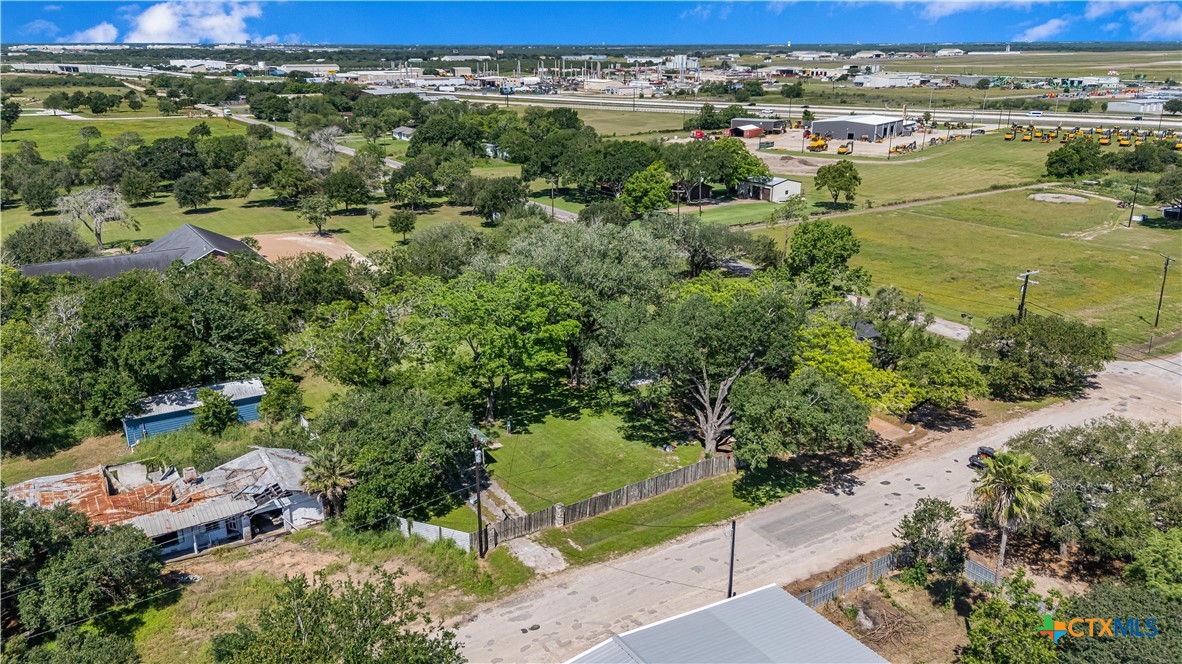 main property photo 39
