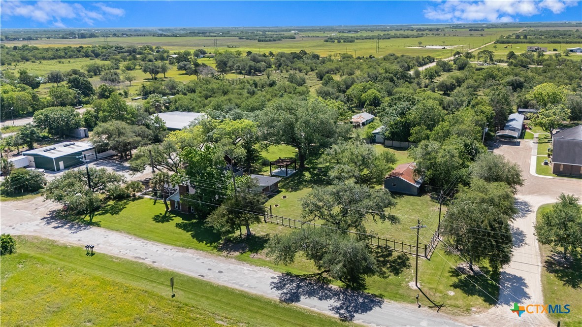 main property photo 41