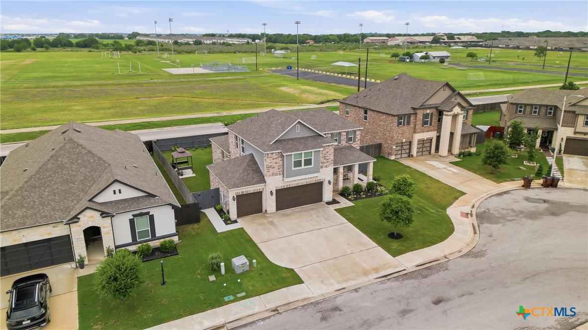 main property photo 6