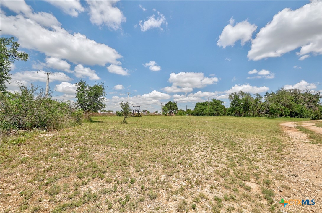 main property photo 16