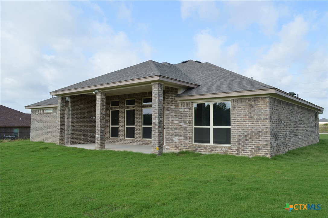 main property photo 32