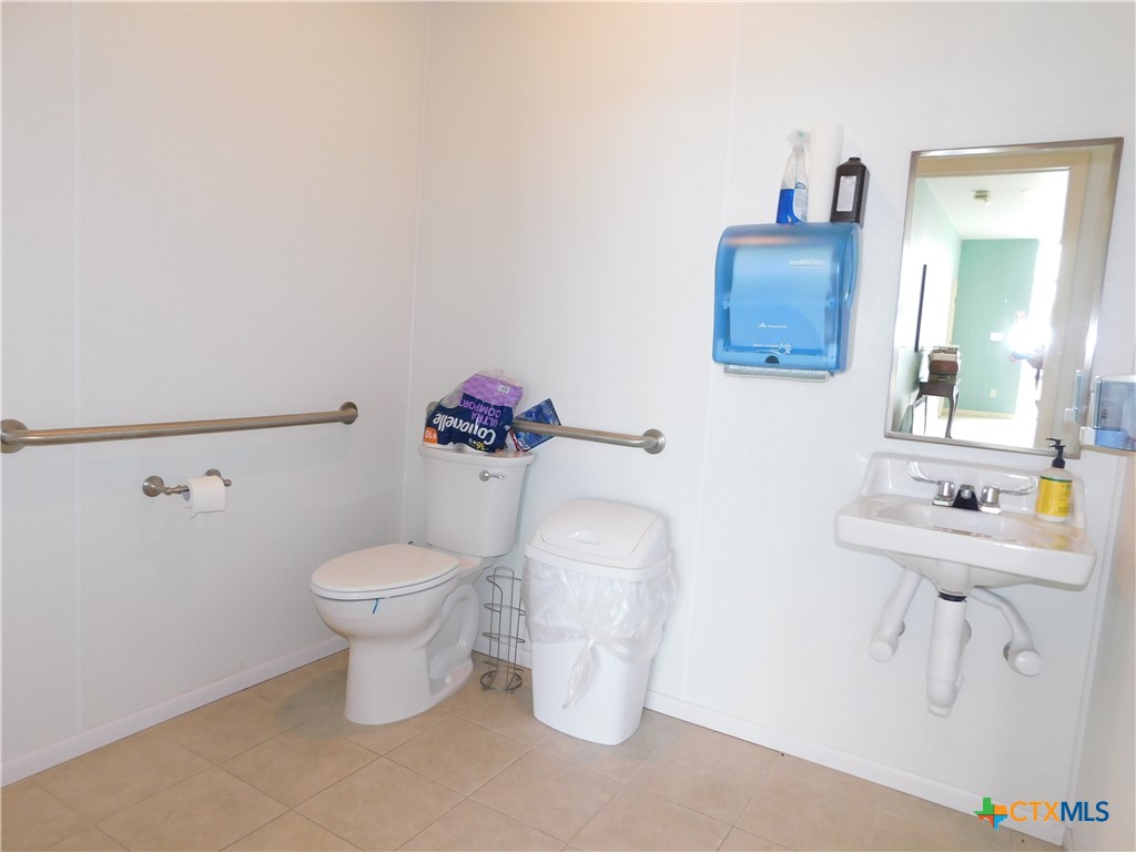 main property photo 22